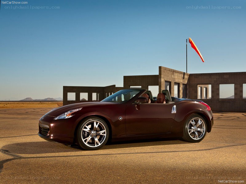 Maroon Nissan 370Z Roadster