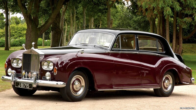 Maroon Rolls-Royce Car