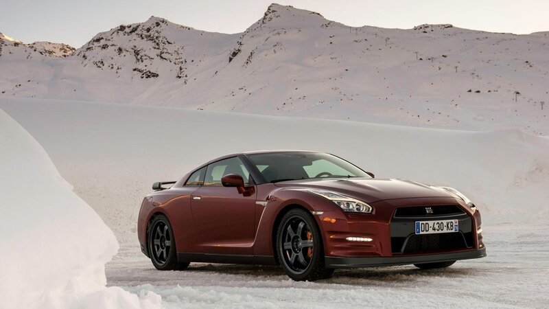 Maroon Sports Car — Red, Dramatic, Winter