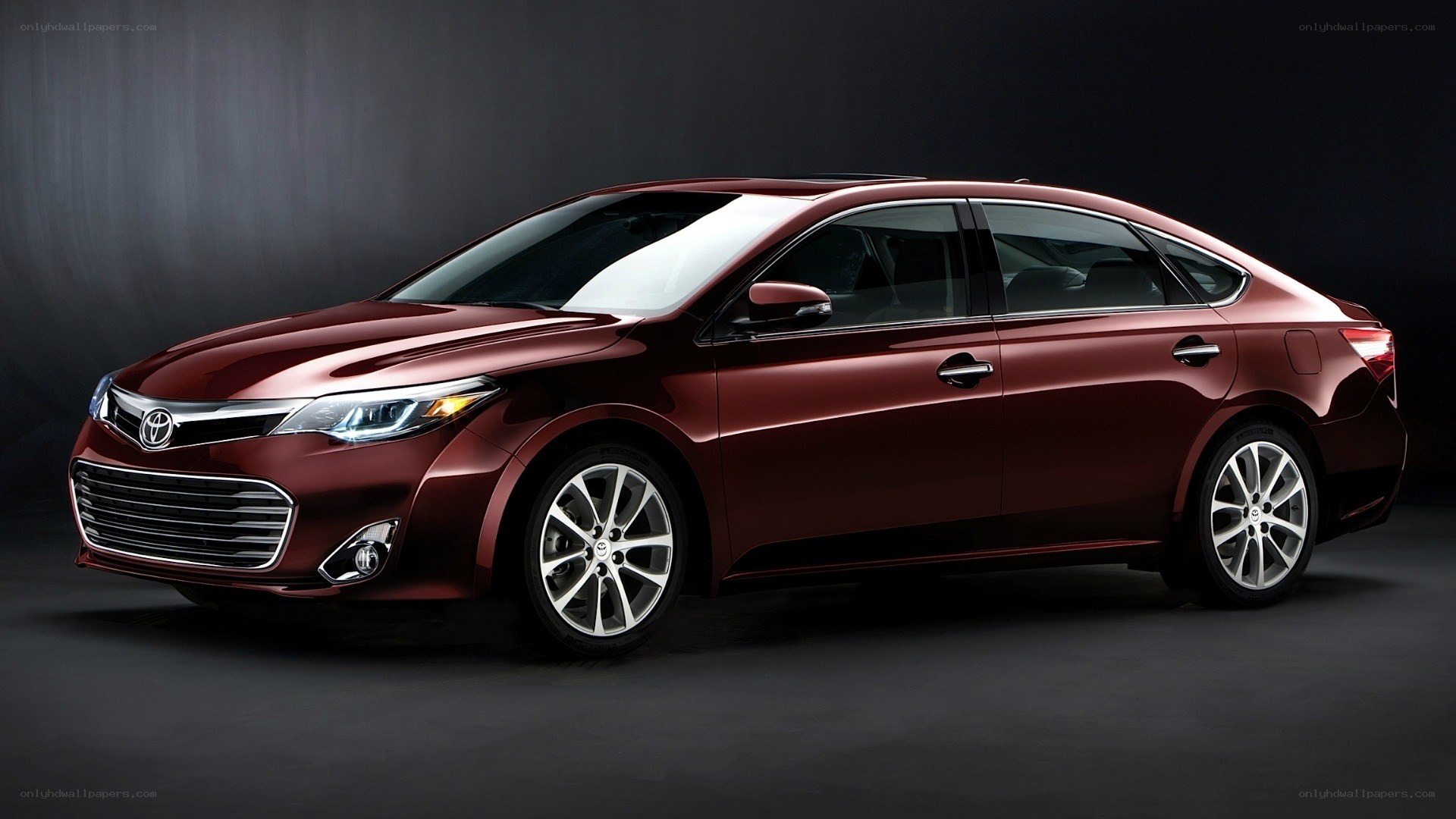 maroon toyota avalon sedan