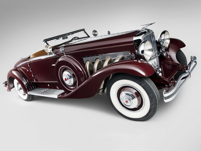 Maroon Vintage Car — Classic, Photograph