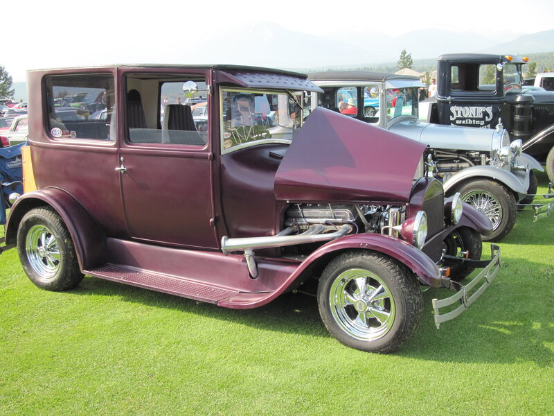 Maroon Vintage Car — Purple