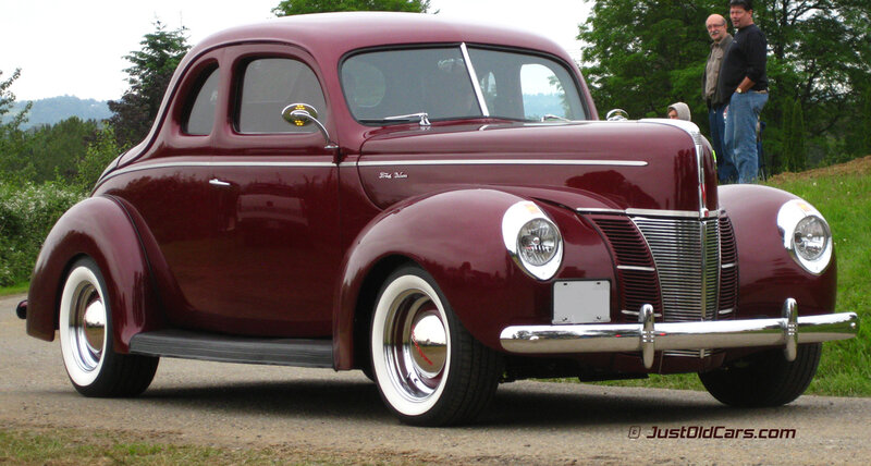 Maroon Vintage Car