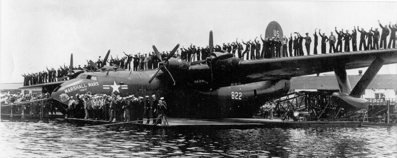 Marshall Mars seaplane with crew