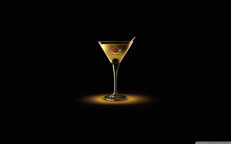 Martini Glass with Drink — Black, Dramatic