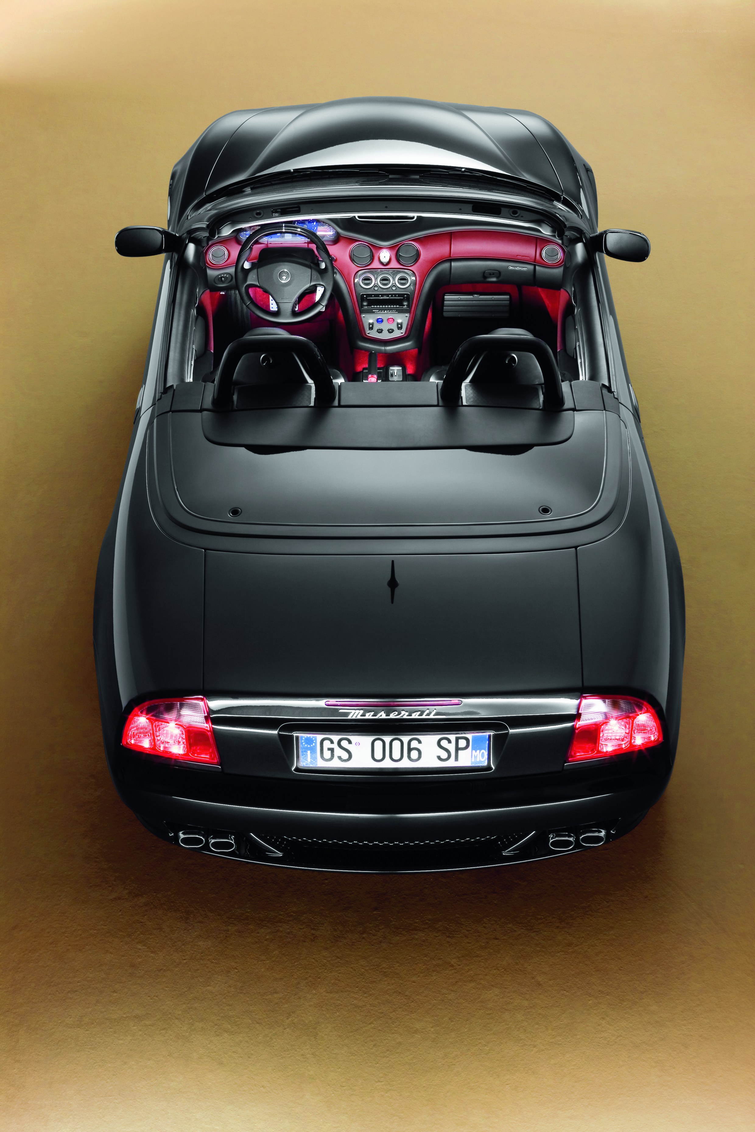 Maserati GranCabrio from above