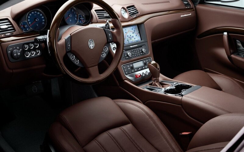 Maserati GranTurismo interior