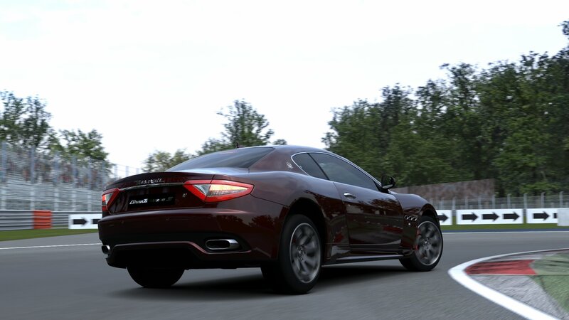 Maserati GranTurismo on racetrack