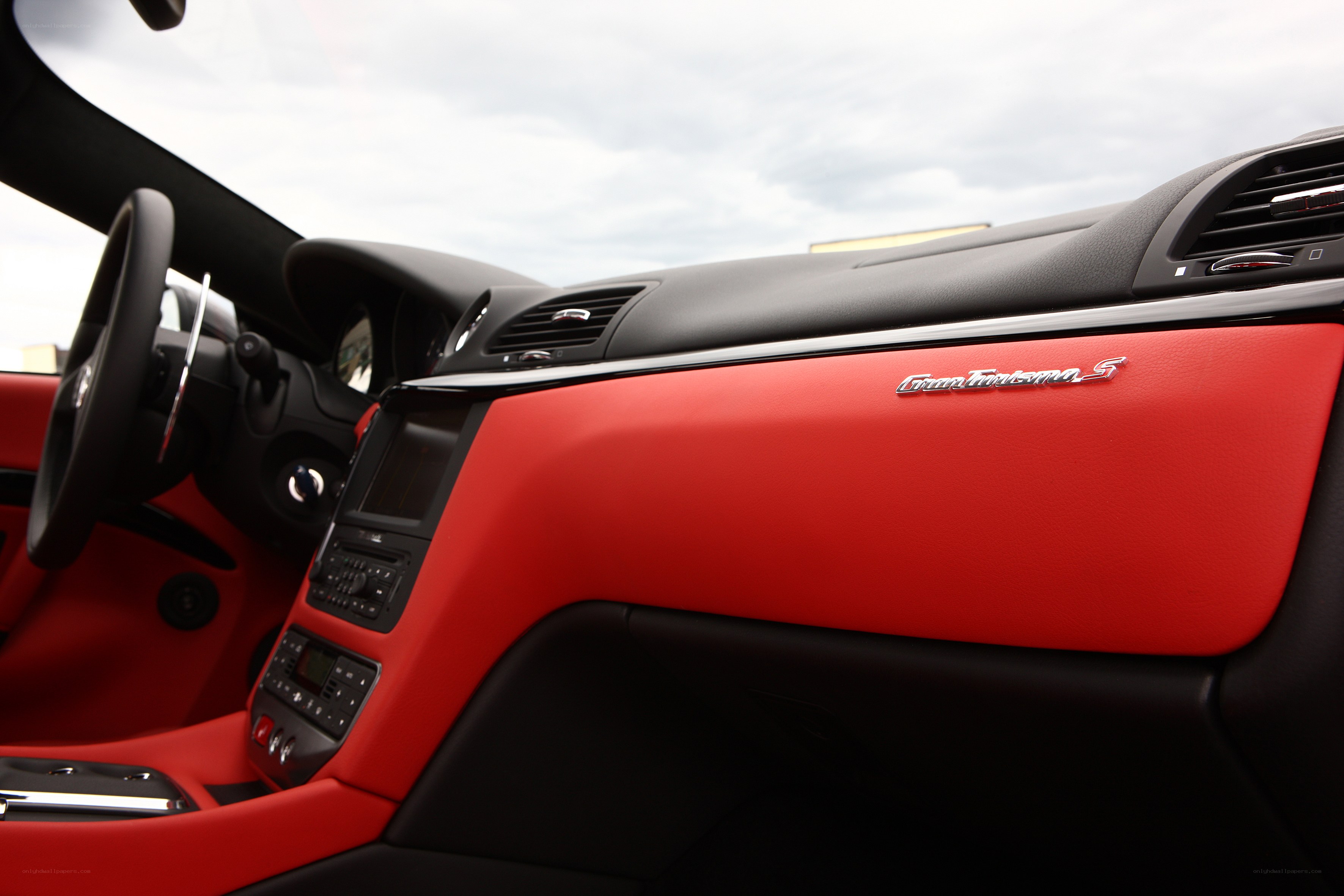 Maserati GranTurismo S interior