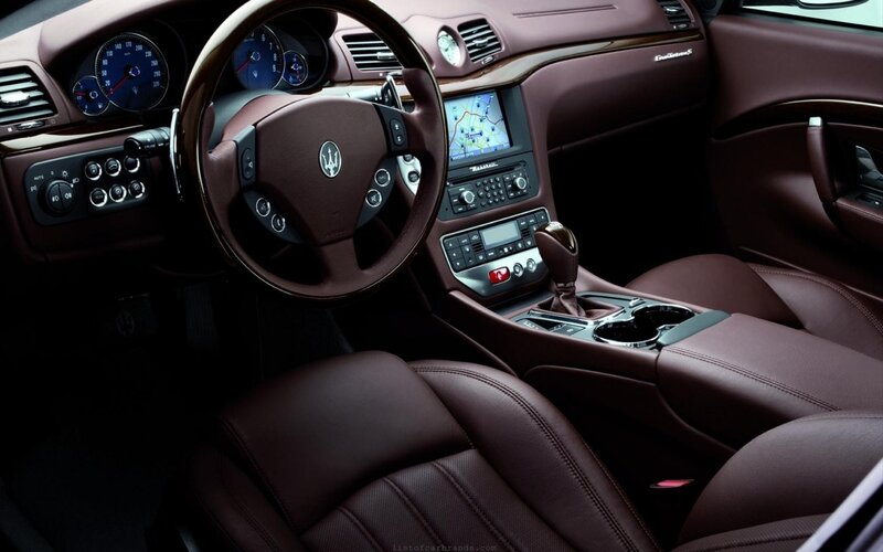 Maserati GranTurismo S interior