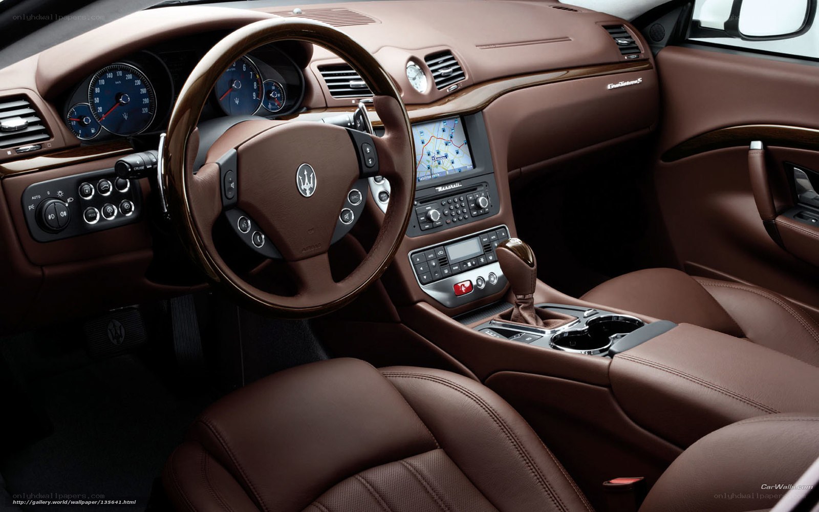 Maserati GranTurismo S interior