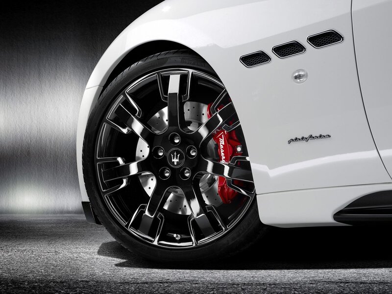 Maserati GranTurismo wheel