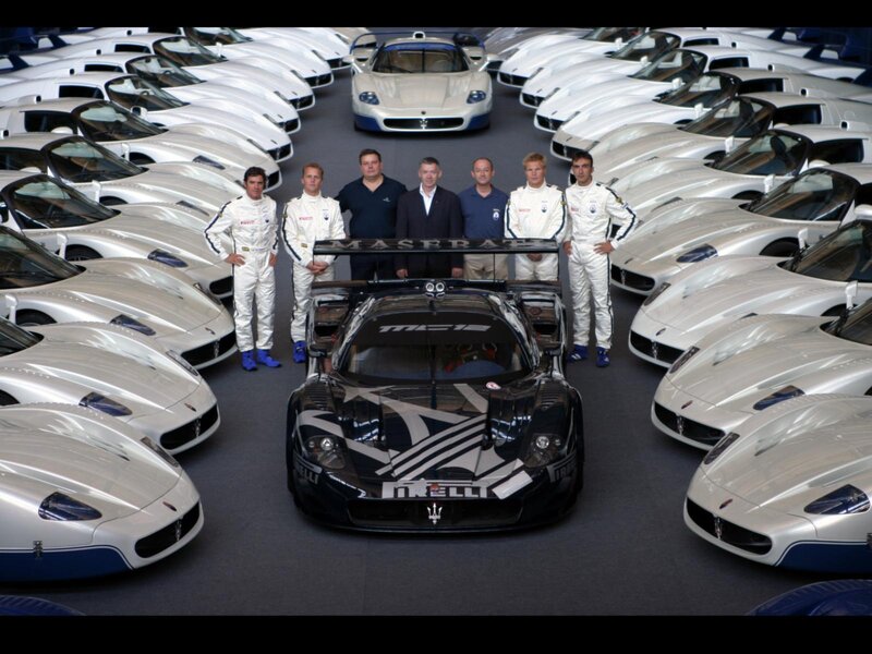 Maserati MC12 and team