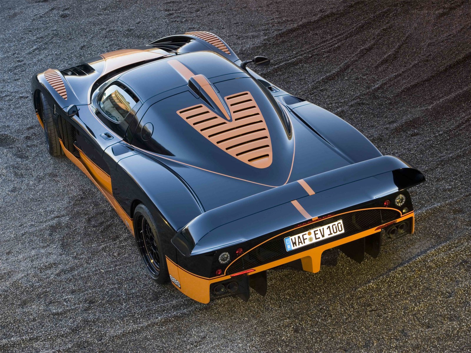 Maserati MC12 supercar