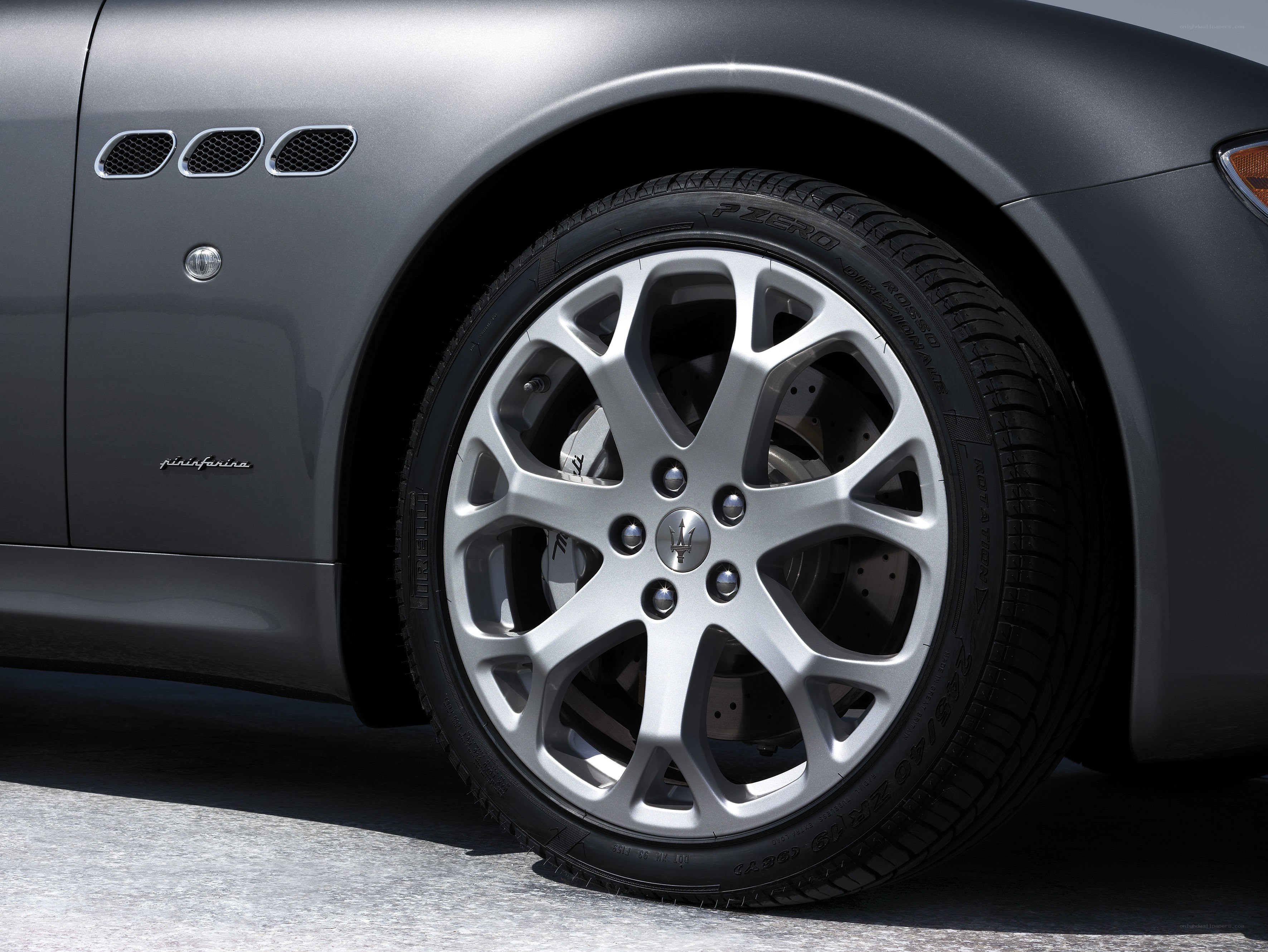 Maserati wheel close-up