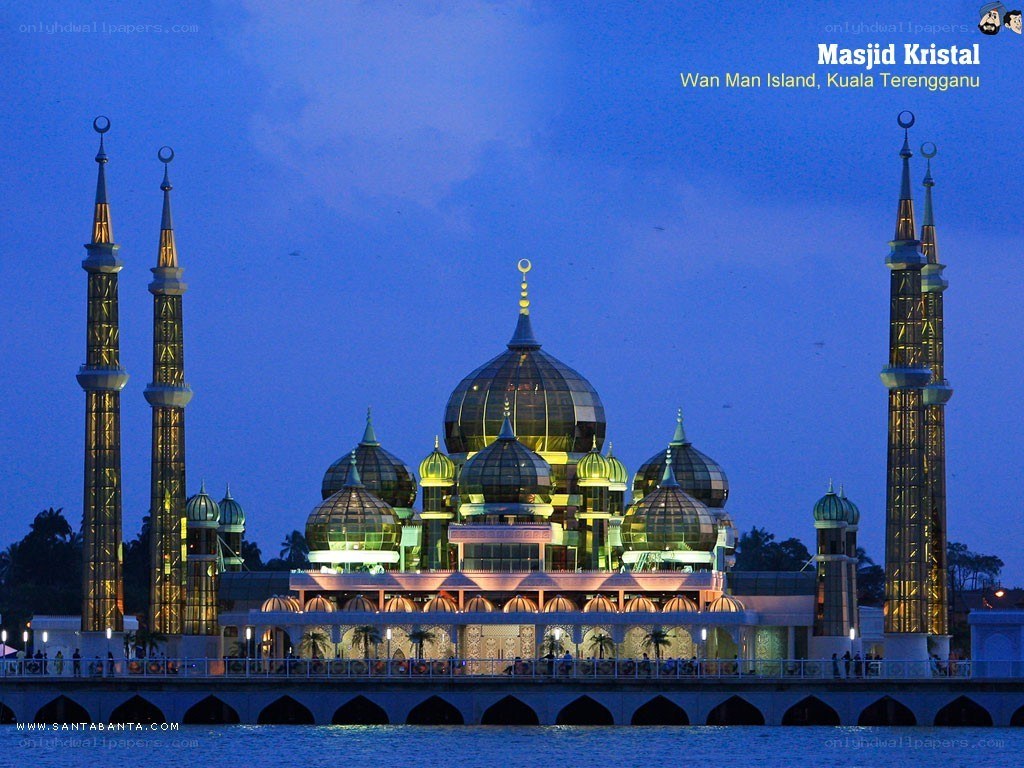 Masjid Kristal at dusk