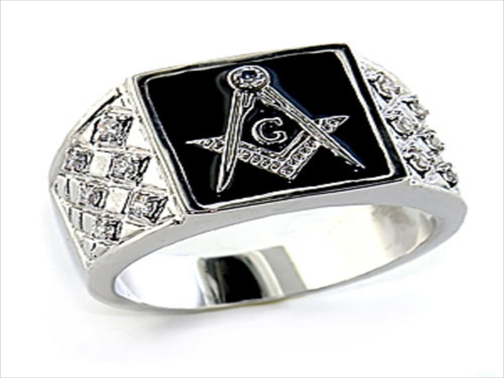 Masonic ring with black stone