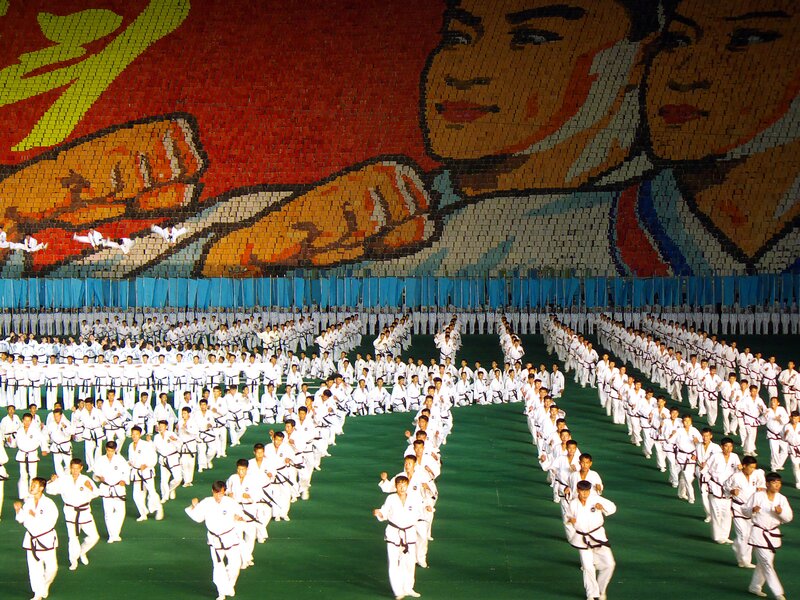 Mass martial arts performance