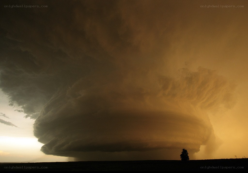 Massive storm cloud over plains