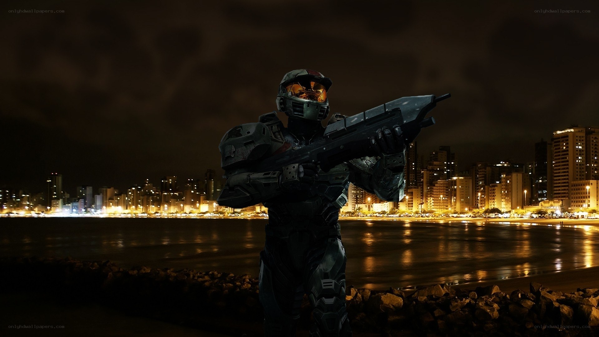 Master Chief at night by the city