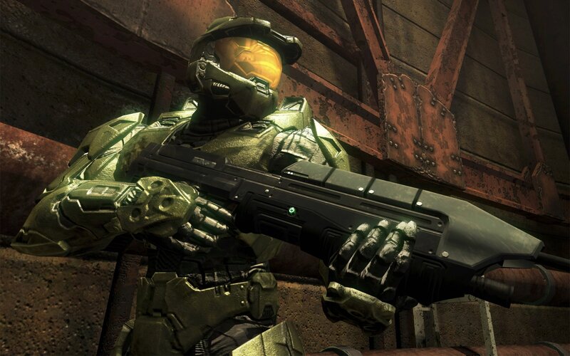 Master Chief holding a weapon