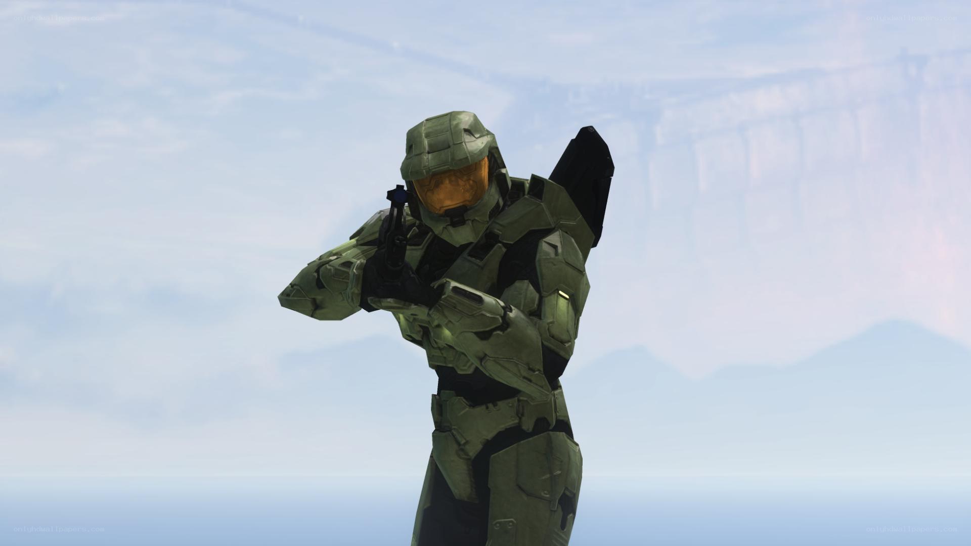 Master Chief in combat stance