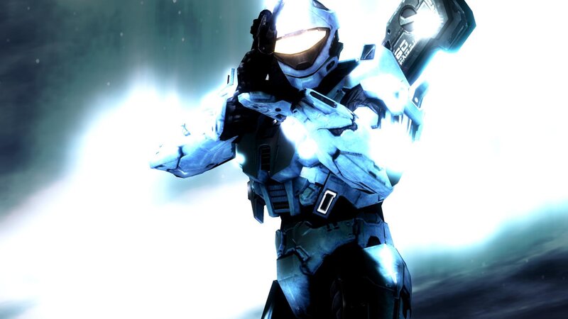 Master Chief in combat stance
