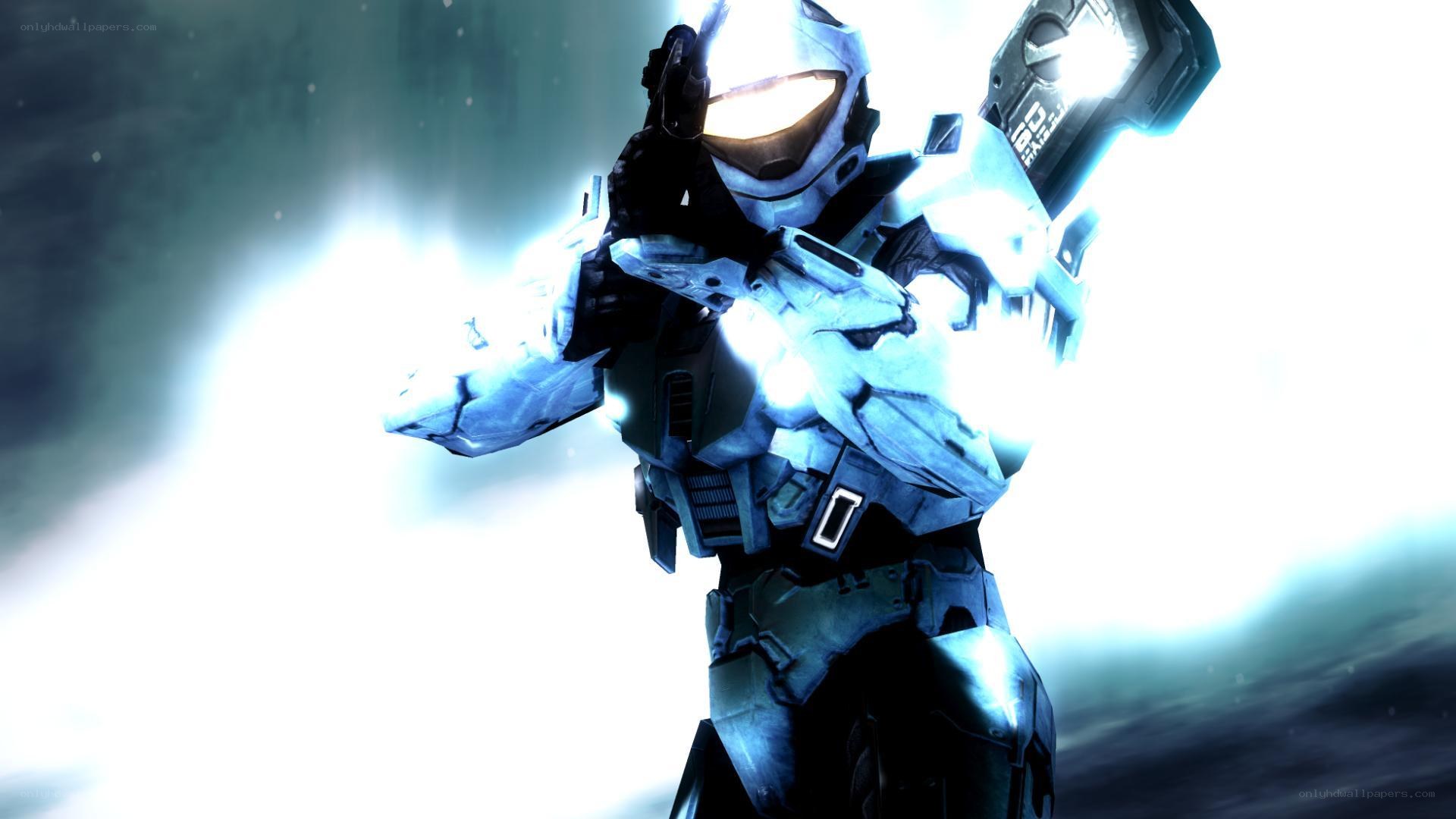 Master Chief in combat stance