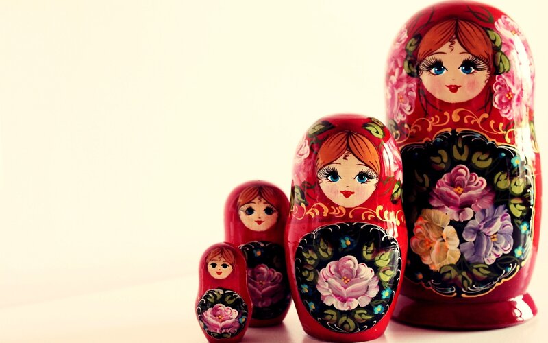 Matryoshka Dolls — Red, Calm