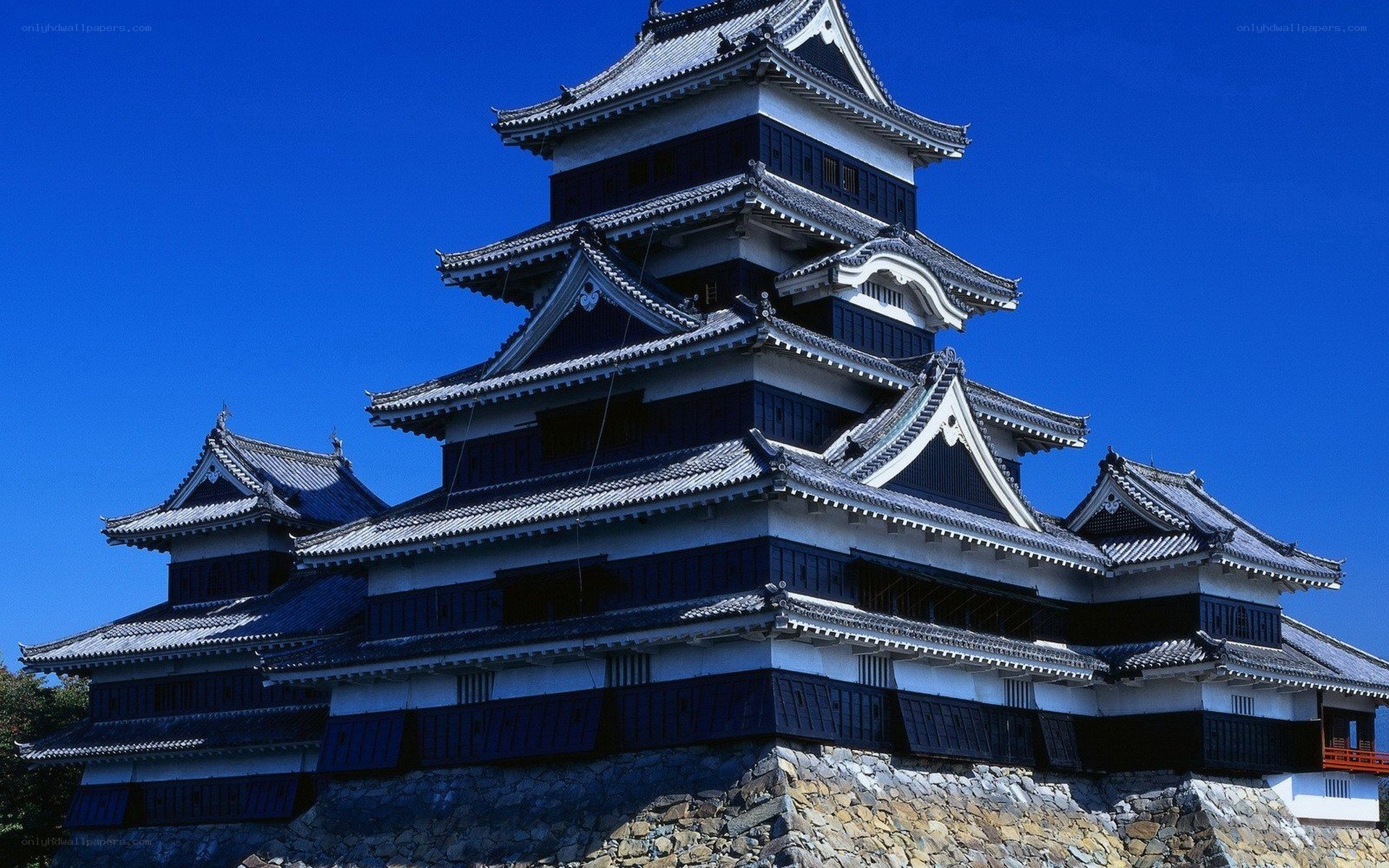 Matsumoto Castle under blue sky