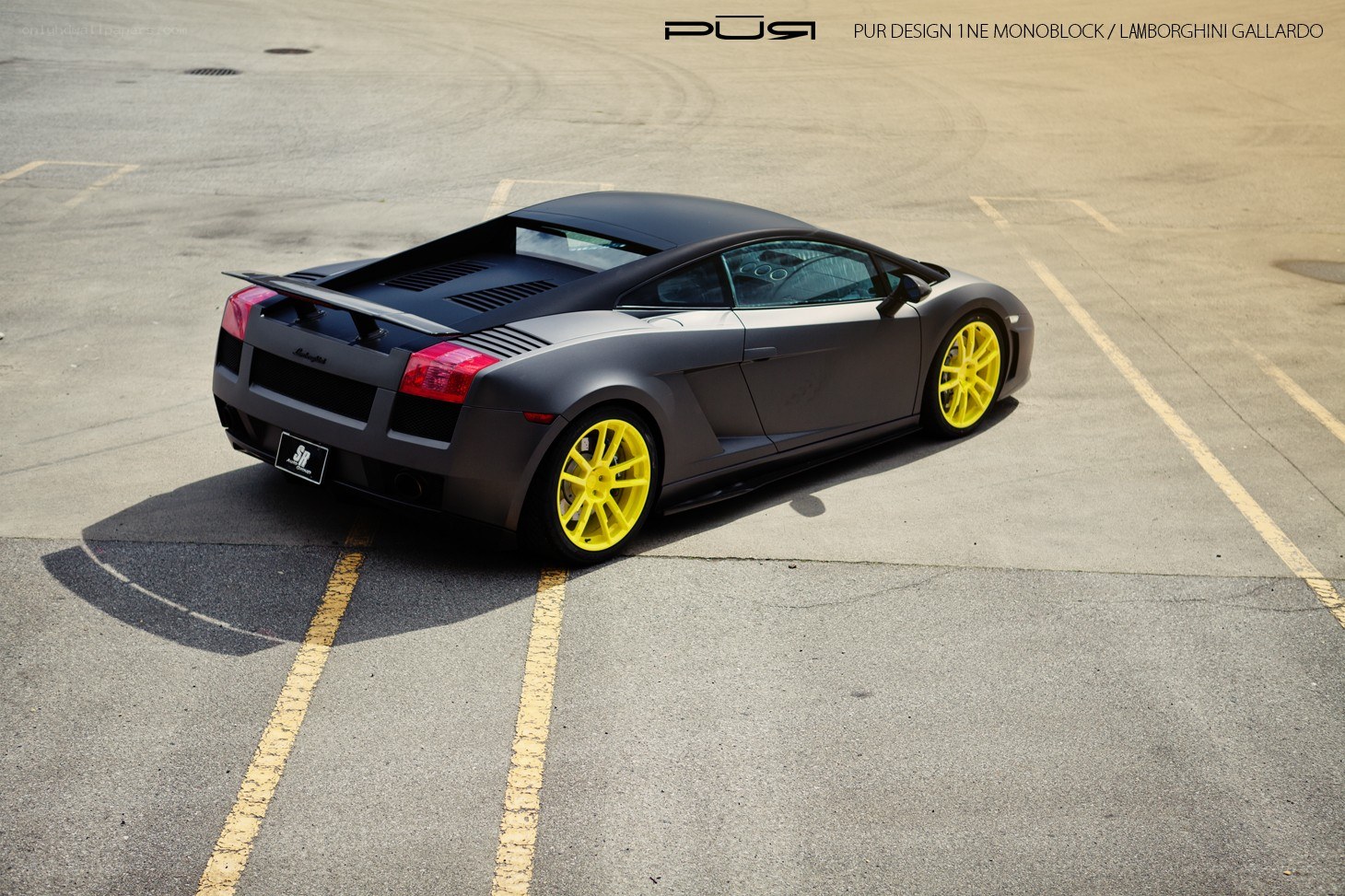Matte black Lamborghini Gallardo