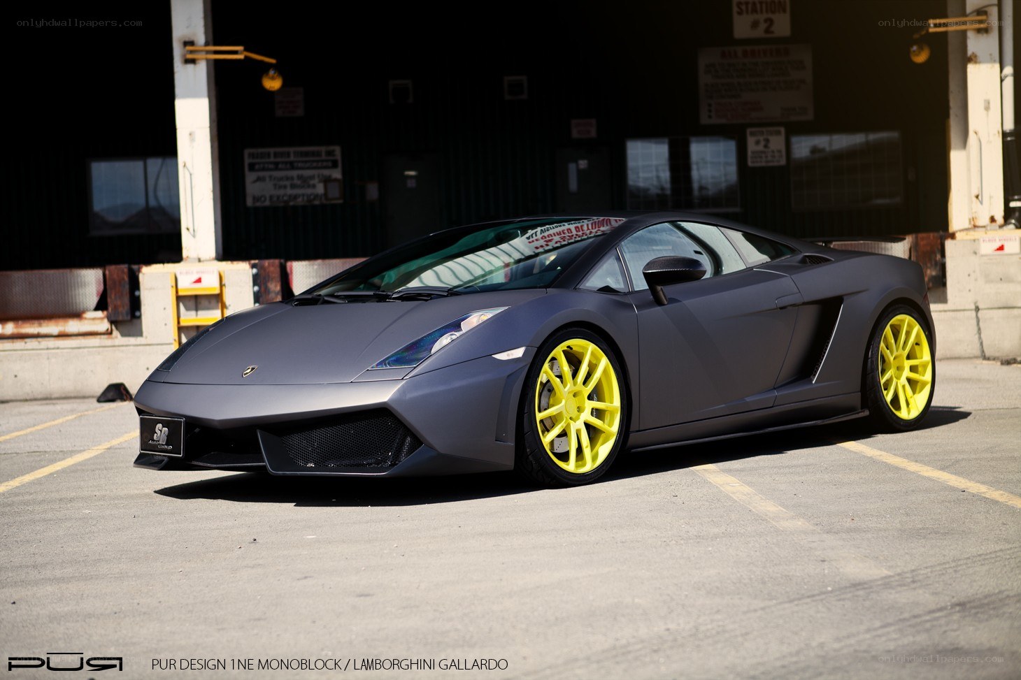 Matte gray Lamborghini Gallardo