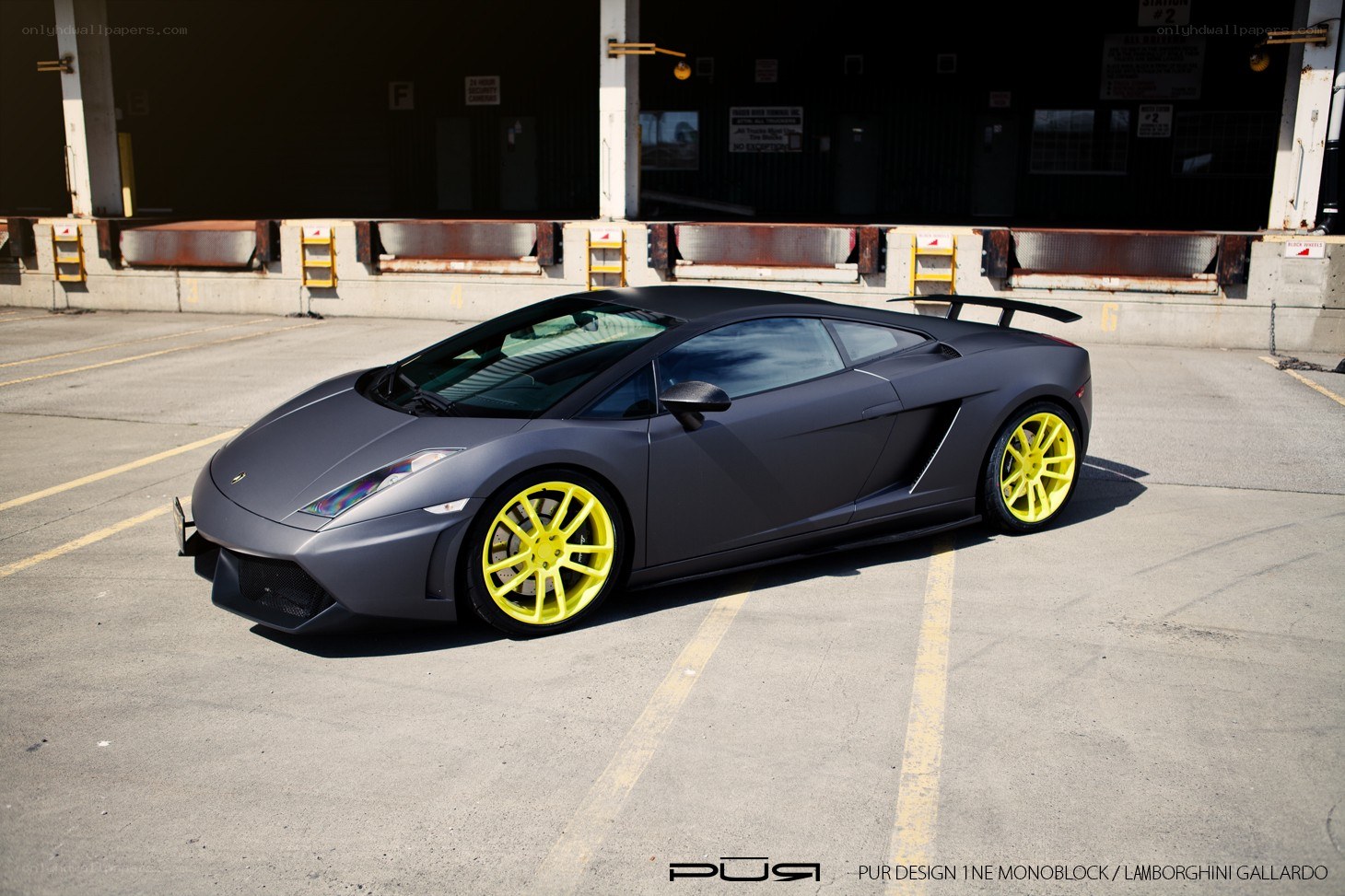 Matte gray Lamborghini Gallardo