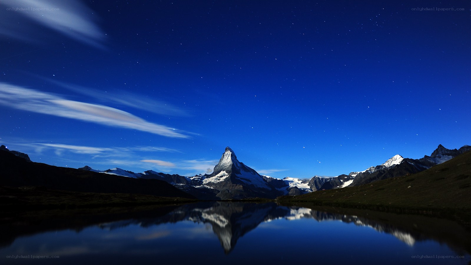 Matterhorn at night with starry sky