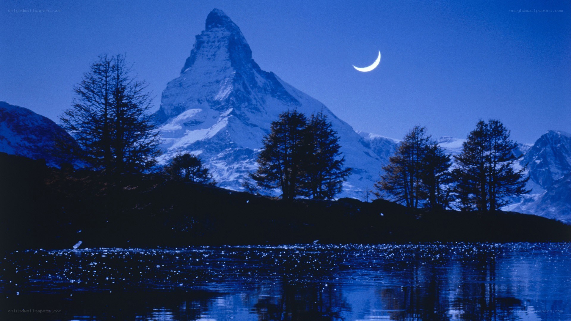 Matterhorn mountain at night