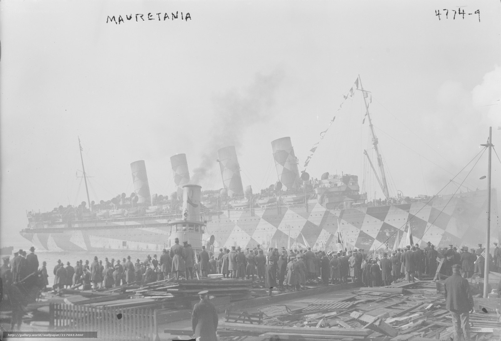 Mauritania ship at dock