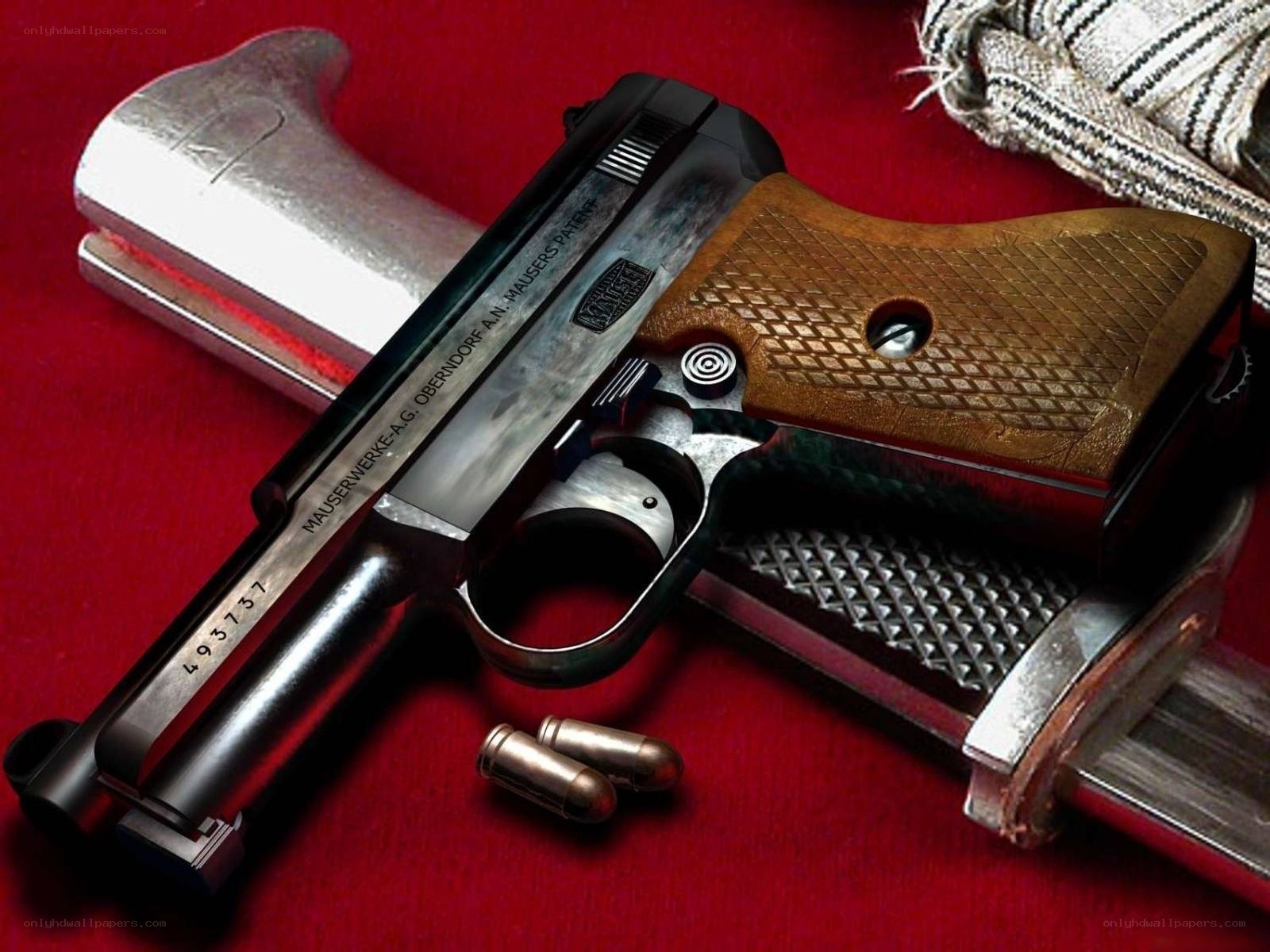 Mauser pistol with accessories