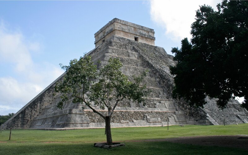 Mayan pyramid at Chichen Itza