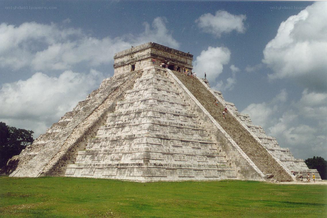 Mayan pyramid at Chichen Itza