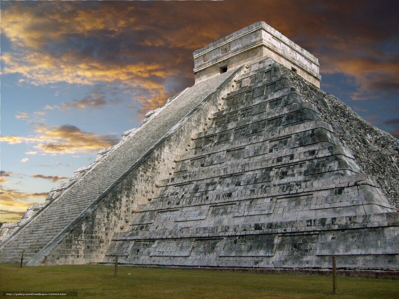 Mayan Pyramid at Sunset — Gray