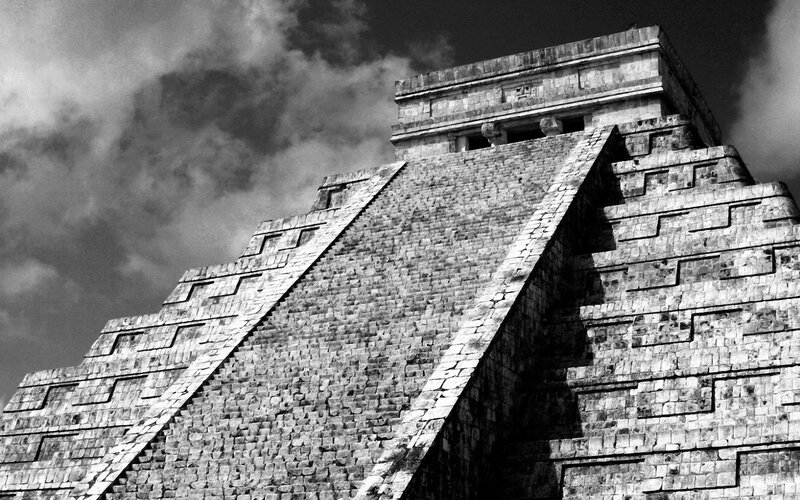 Mayan Pyramid Structure — Black
