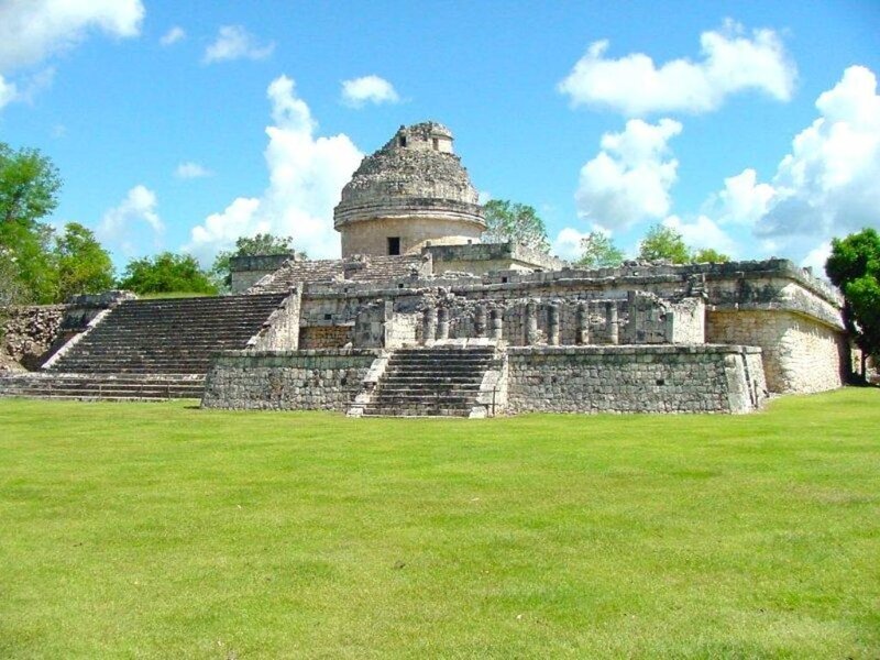 Mayan Pyramid Structure — Green