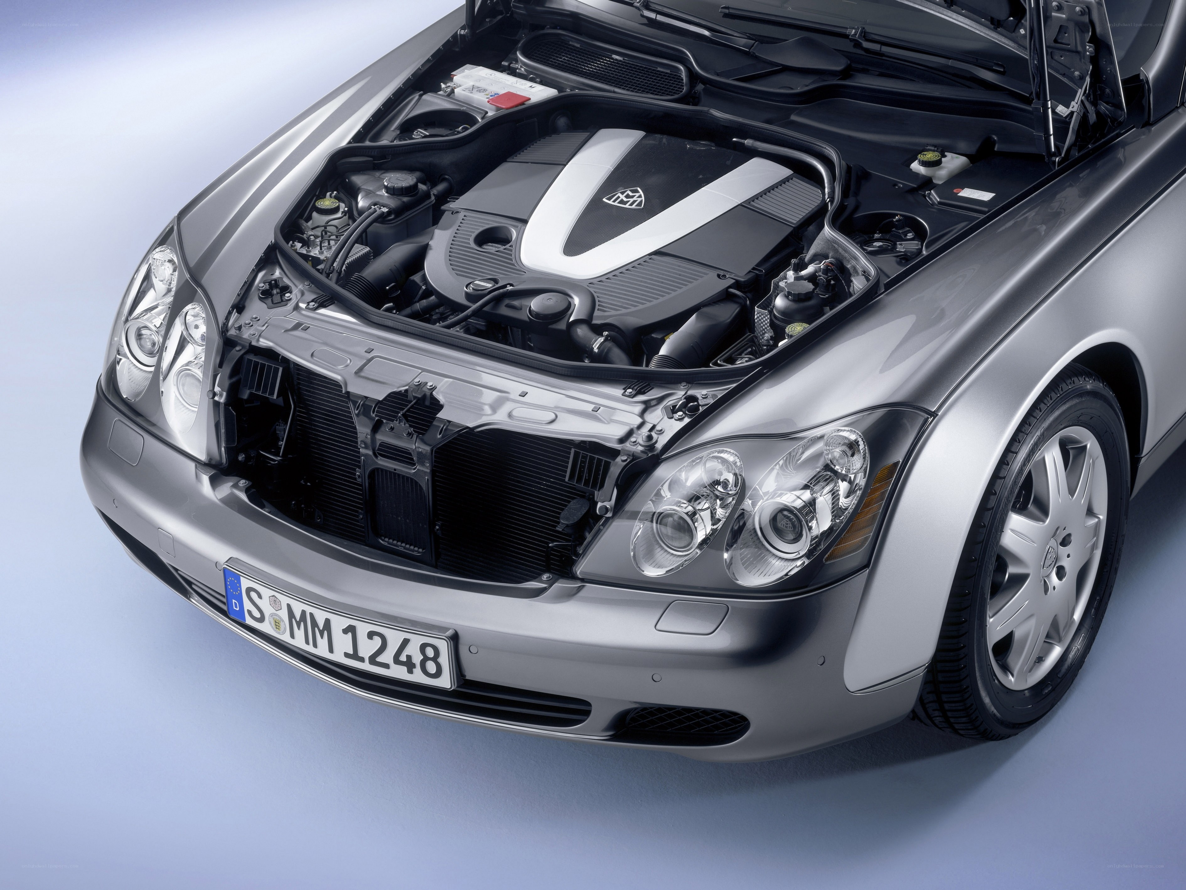 Maybach engine bay