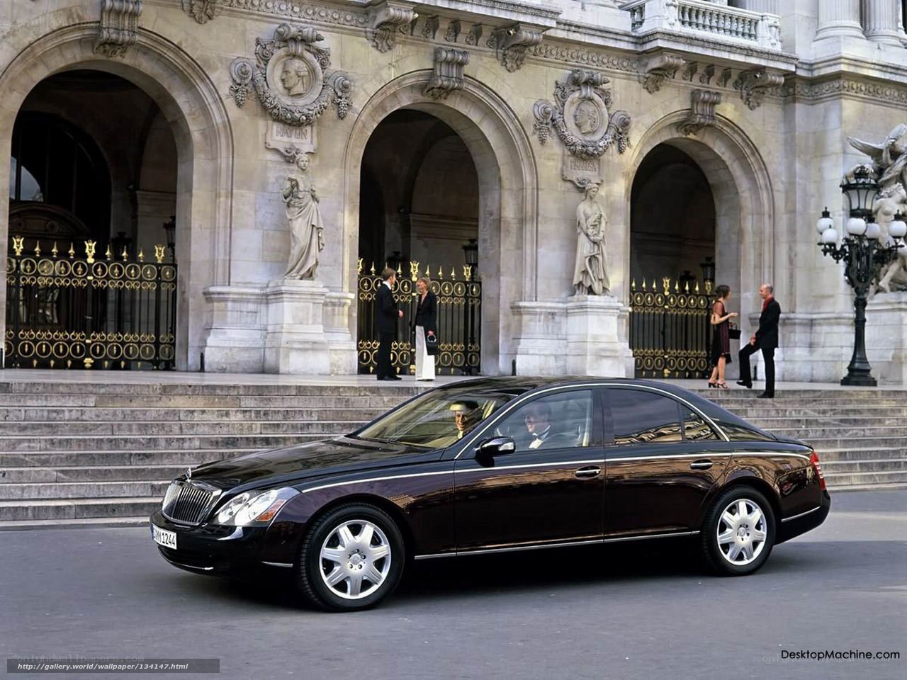 Maybach in front of opera house