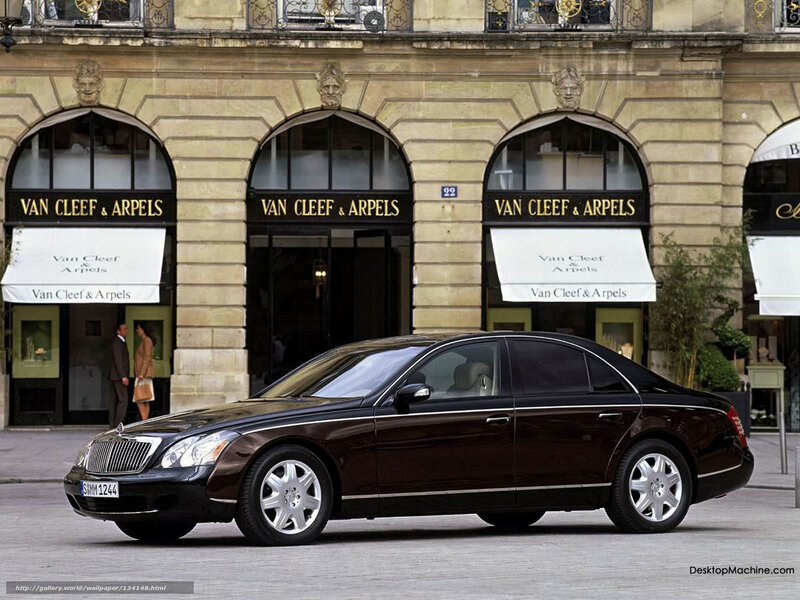 Maybach parked in front of Van Cleef & Arpels