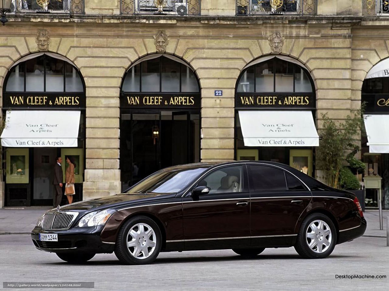 Maybach parked in front of Van Cleef & Arpels