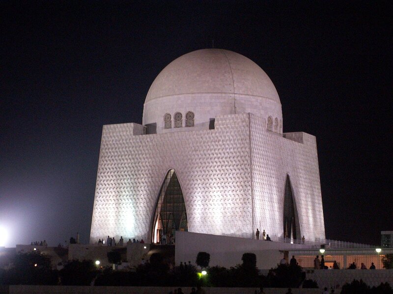 Mazar-e-Quaid at night