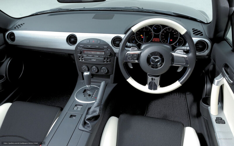 Mazda MX-5 interior