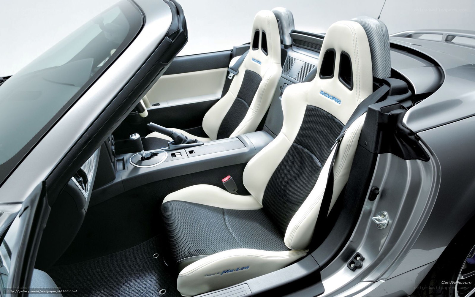 Mazda MX-5 interior