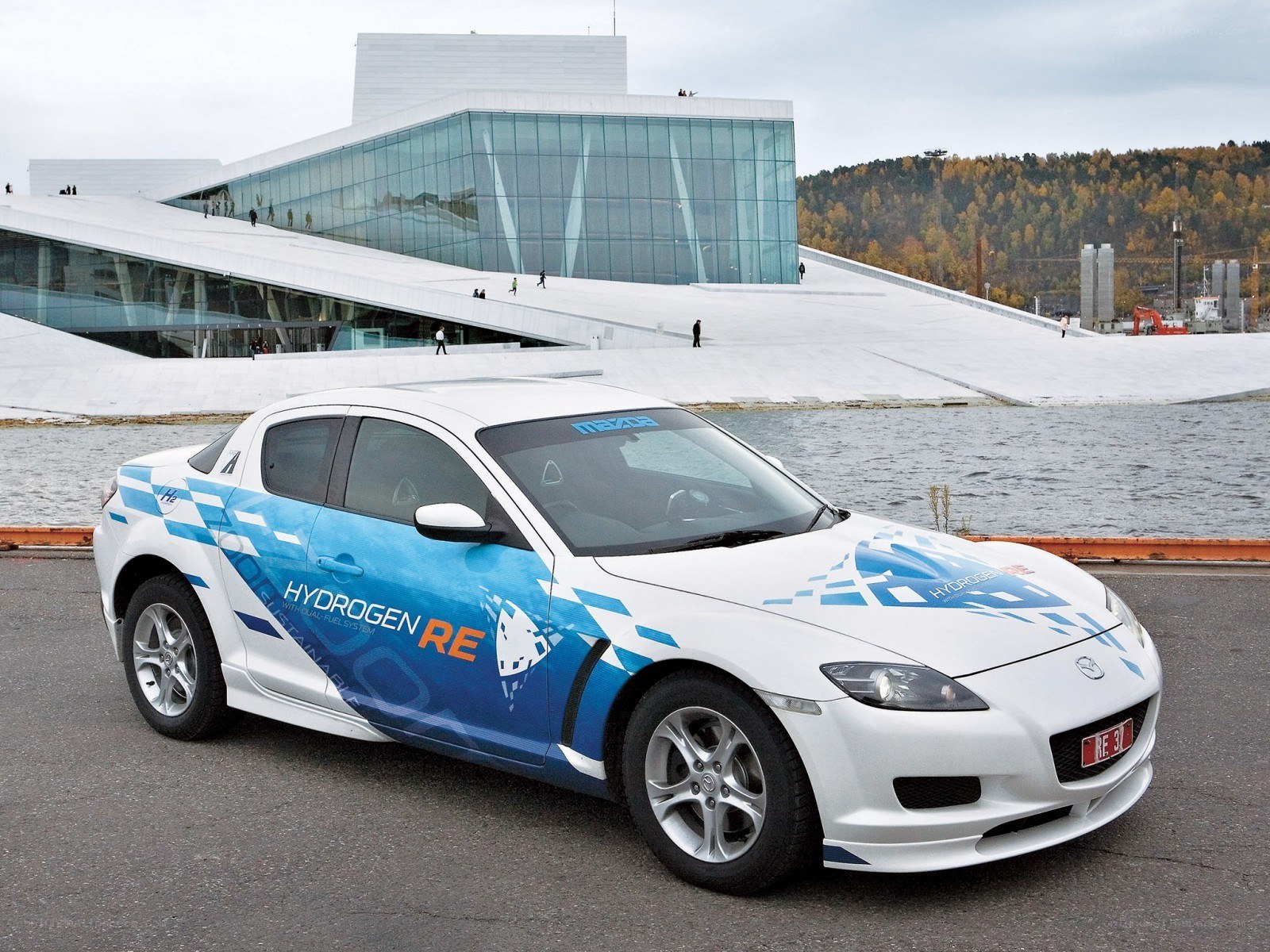 Mazda RX-8 Hydrogen RE car